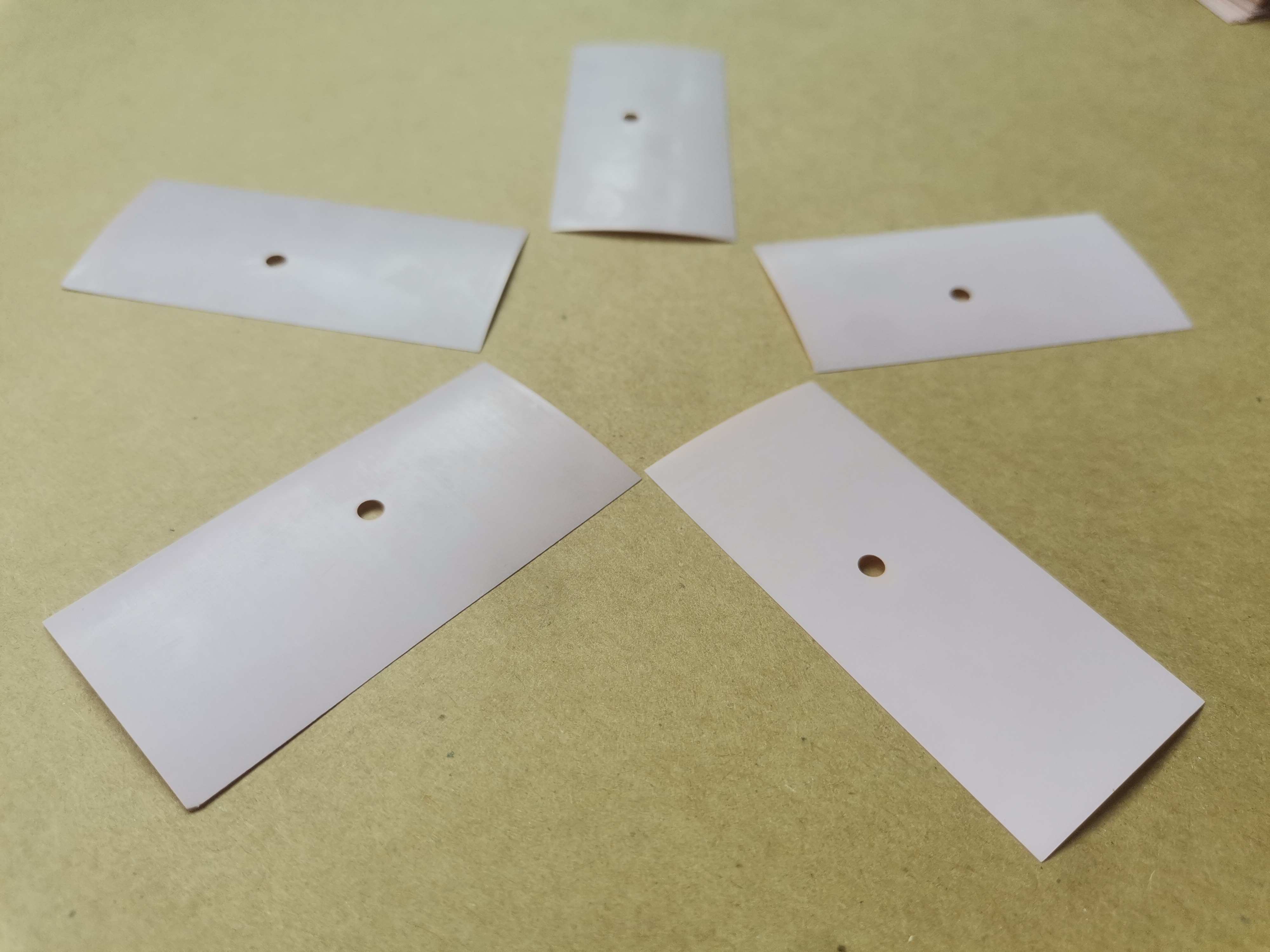 Laird Tgard K52，美国贝格斯华思瑞科技有限公司